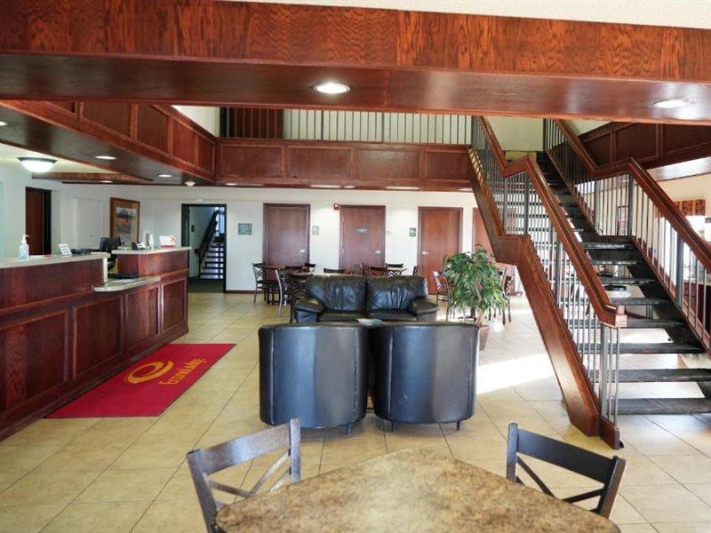 Econo Lodge Inn & Suites Kearney Zewnętrze zdjęcie