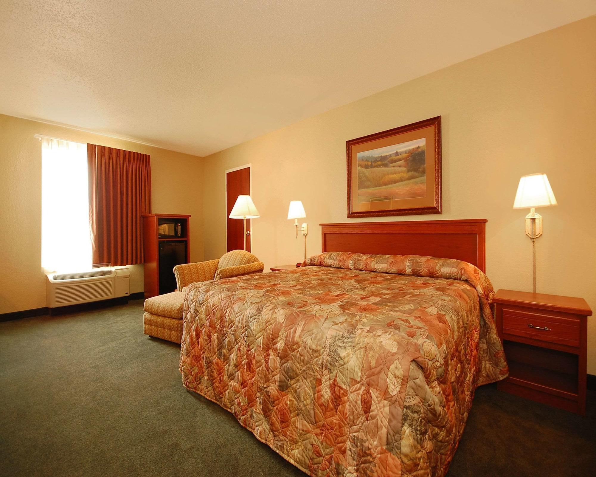 Econo Lodge Inn & Suites Kearney Zewnętrze zdjęcie