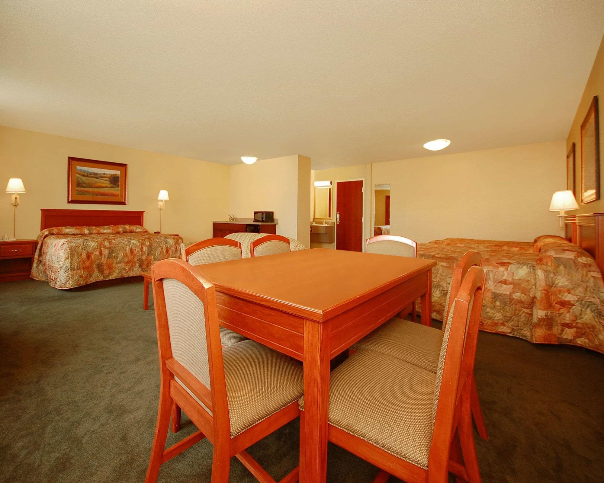 Econo Lodge Inn & Suites Kearney Zewnętrze zdjęcie